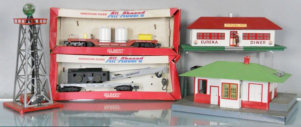 5 AMERICAN FLYER ACCESSORIES: S ga, 769 revolving aircraft beacon, 24533 tracking cleaning car, 24569 wrecking car, 275 Eureka diner, repro, 589 Mystic station, 2 orig boxes only, boxes worn, C5-8.