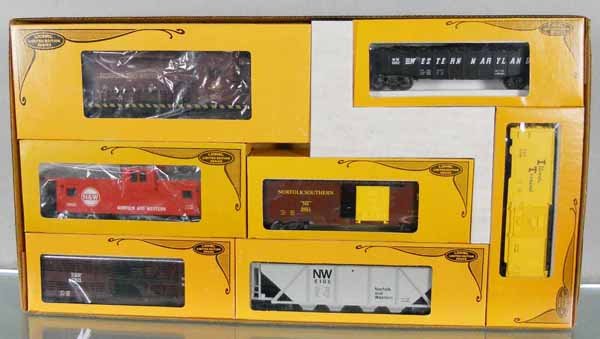 LIONEL 1260 N&W TRAIN SET: O ga, 8266 loco w/cars 6202, 9738, 9461, 6106, 7301, 6900, orig boxes & set box, C9-10.