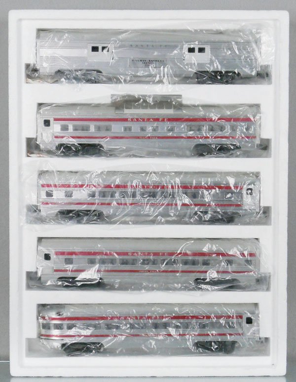 WEAVER SANTA FE 5-CAR PASSENGER SET: O ga, aluminum, some surface oxidation - mostly on 2 cars, orig set box & insert minor wear, C7-9.