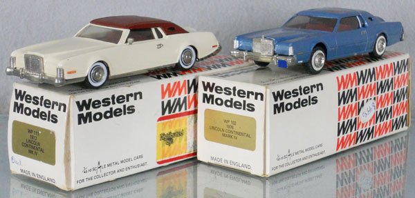 2 WESTERN MODELS LINCOLN CONTINENTALS: white metal, 1873 & 1976 Mark IV, minor paint chip under 1 driver's door, orig boxes & inserts minor wear, C9.