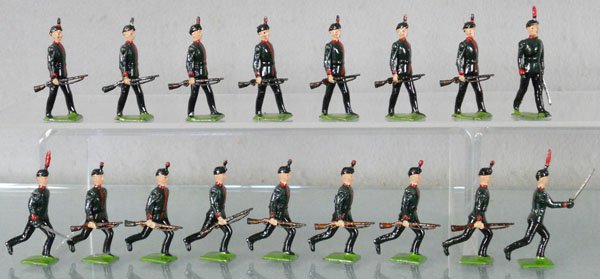 2 BRITAINS SETS: 2072 King's Royal Rifles Marching, 8 pieces, 98 King's Royal Rifles Running at the Trail, 8 pieces, C8.