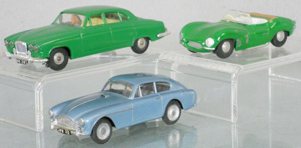3 SPOT-ON AUTOS: die cast, 218 Jaguar, missing boot lid, 107 Jaguar XKSS, repainted, 113 Aston Martin, C5-7.