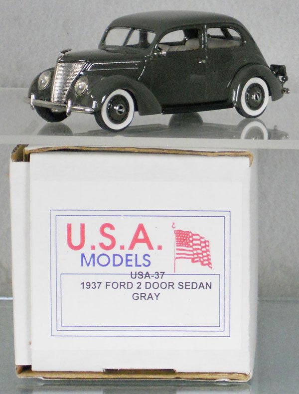 USA MODELS 1937 FORD SEDAN: white metal, orig box & insert, C9.