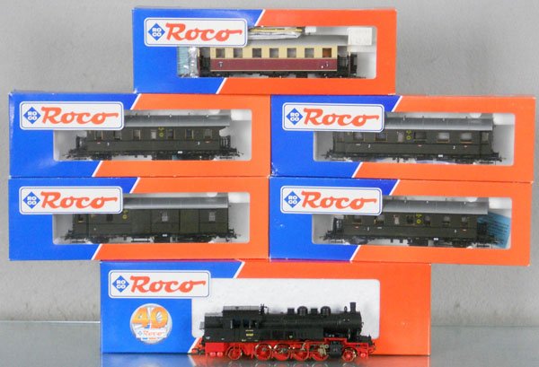 ROCO DRG PASSENGER TRAIN SET: HO ga, 2-rail, 63261 tank loco w/cars 44861, 44992, 44993, 44994, 44995, orig boxes & inserts, C9-10.