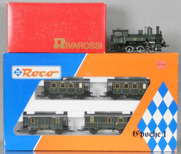 RIVAROSSI & ROCO K. BAY STS. TRAIN SET: HO ga, 2-rail, Ep. 1, Rivarossi 1383 D11 loco w/Roco 44014 4-car set, w/compatible couplers, orig boxes, C9-10.