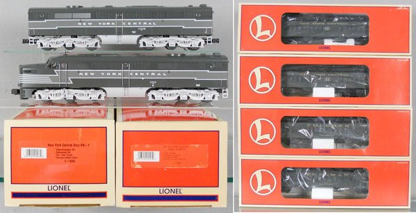 LIONEL NYC TRAIN SET: O ga, 18953 & 18966 Alco AB diesel w/sound, w/cars 2 #29008, 2 #29009, orig boxes & inserts minor wear, C8-9.