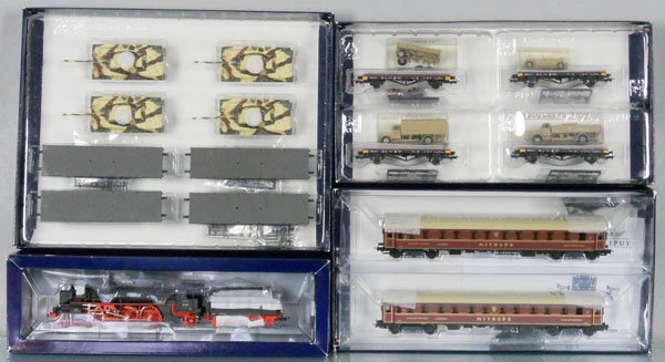 LILIPUT DR MILITARY LOCO: HO ga, 2-rail, L1104003 DRG class 18 loco & tender, L382803 sleeping car set, L240013 flats w/truck loads, 1 wagon wheel set loose, L240023 flats w/tank loads, orig boxes & inserts, C9-10.