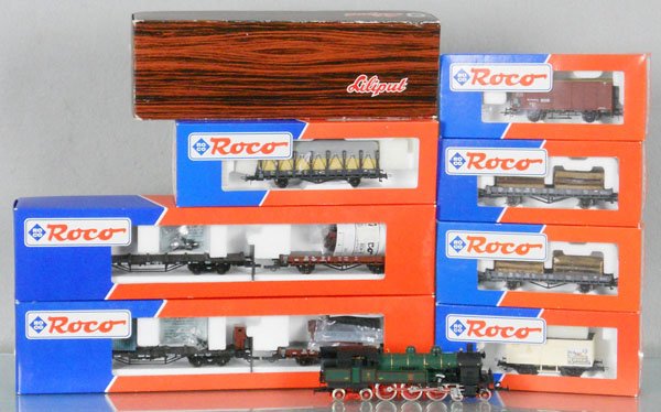 LILIPUT & ROCO TRAIN SET: HO ga, 2-rail, Liliput 7800 tank loco, Ep. 1, w/Roco cars 2 #44083, 2 #46486, 47723, 47302, 47050, orig boxes & inserts, C9-10.