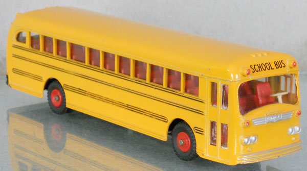 DINKY 949 WAYNE SCHOOL BUS: some wear to black stripes, C7.