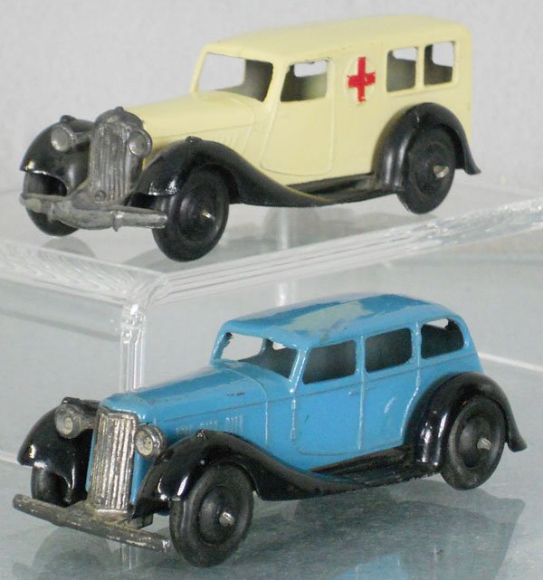 2 DINKY AUTOS: 30F Ambulance, grille tarnished, 36A Armstrong-Siddeley, grille tarnishing, C7-8.