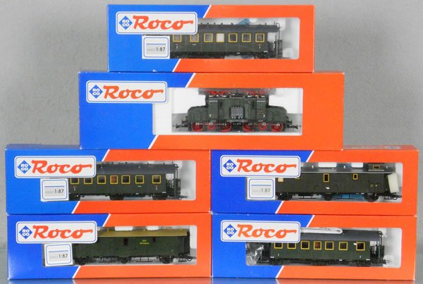 ROCO DRG TRAIN SET: HO ga, 2-rail, 43514 E71 electric loco w/cars 44541, 44863, 44540, 44862, 44862, orig boxes & inserts, C9-10.