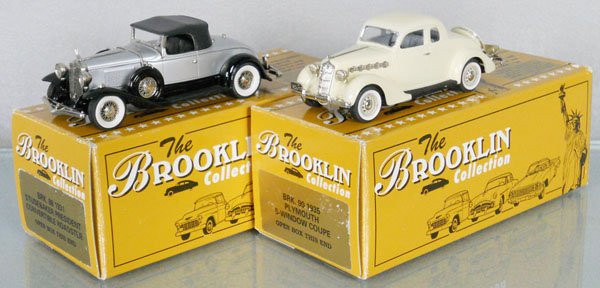 2 BROOKLIN MODELS AUTOS: white metal, 1931 Studebaker President Convertible Roadster, 1935 Plymouth Coupe, orig boxes, C9.
