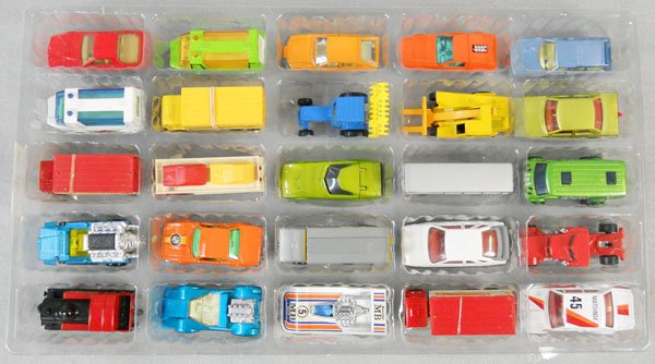 25 MATCHBOX LESNEY-ENGLAND SUPERFASTS: 1968-1983, C9.