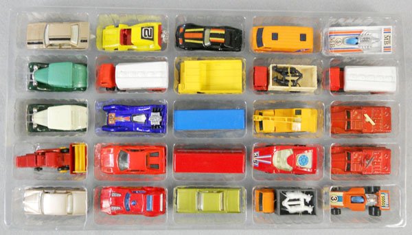 25 MATCHBOX LESNEY-ENGLAND SUPERFASTS: 1971-1981, C9.