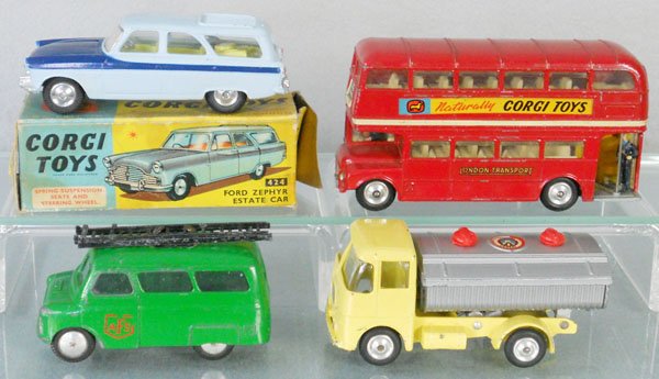 4 CORGI AUTOS: 424 Ford Zephyr Estate, w/incom orig box, 468 Bus, 405 Bedford Fire Tender, 460 ERF Cement Truck, C5-6.