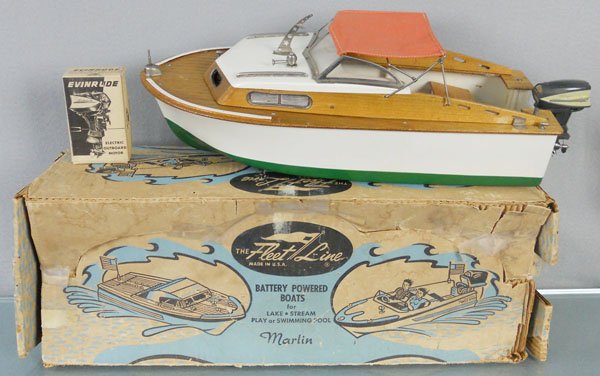 FLEET LINE MARLIN BOAT: wood & plastic, 18" long, battery operated, not tested, w/Evinrude motor, orig boxes, 1 rough, C6-7.
