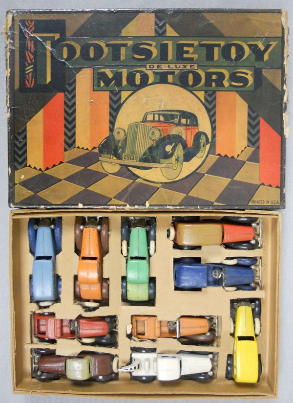 TOOTSIETOY 5300 DELUXE MOTORS SET: contains 513, 512, 612, 611, 514, 806, 511, 613, 616, 515, cars have cracked tires, orig box worn, bottom insert is orig, top is worn & has been strengthened, C5-6.