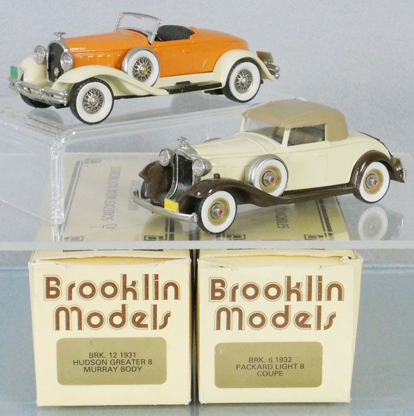 2 BROOKLIN MODELS: white metal, 1931 Hudson Greater 8, 1932 Packard Light 8, orig boxes minor wear, C9.