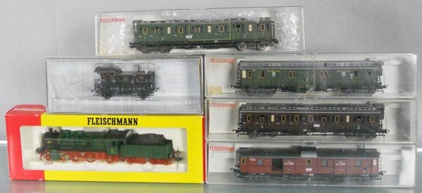 FLEISCHMANN PRUSSIAN TRAIN SET: HO ga, 2-rail, 4800 loco & tender w/cars 5800, 5801, 5802, 5805, w/Brawa 48350 loco, orig boxes & inserts, C9.