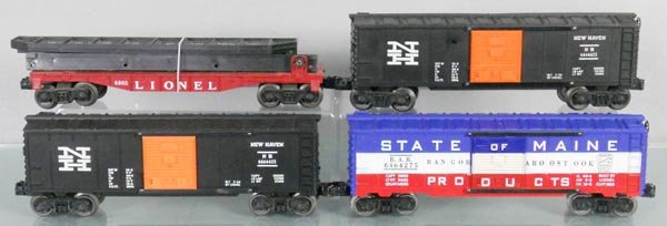 4 LIONEL FREIGHT CARS: O ga, 6802 flat w/girders, 2 #6464-425 New Haven box cars, 6464-275 State of Maine box car, C7-8.
