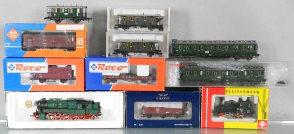 DRG ERA TRAIN SET: HO ga, 2-rail, Liliput 9500 loco & 235431 coach, Fleischmann loco w/2 #5368K coaches & 3 other coaches, Roco 46481, 4330 & 8444 coaches, orig boxes minor wear, C7-8.