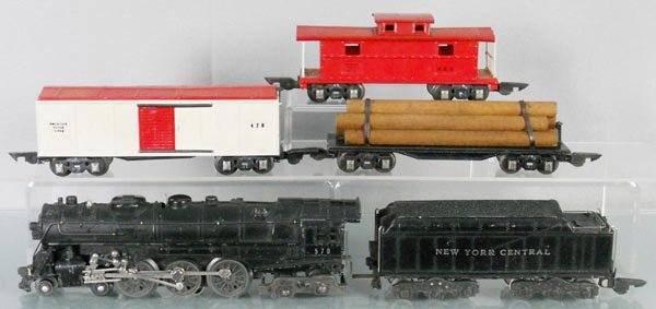 AMERICAN FLYER TRAIN SET: O ga, 570 loco, 563 tender, 478 box car, 482 log car, 474 caboose, C5-6.