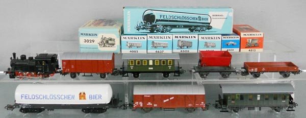 MARKLIN TRAIN SET: HO ga, 3029 loco w/cars 4505, 4040, 4513, 4504, 4632, 4637, 4002, orig boxes minor wear, C7-8.