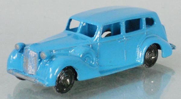 FRENCH DINKY 24P PACKARD: blue w/black metal wheels, old restoration, C8.
