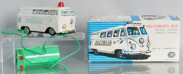 T.M. ALITALIA VOLKSWAGEN BUS: Japan, litho tin, battery operated, not tested, battery box clean, bus has some surface oxidation, 5 1/2" long, orig box some wear, C6.