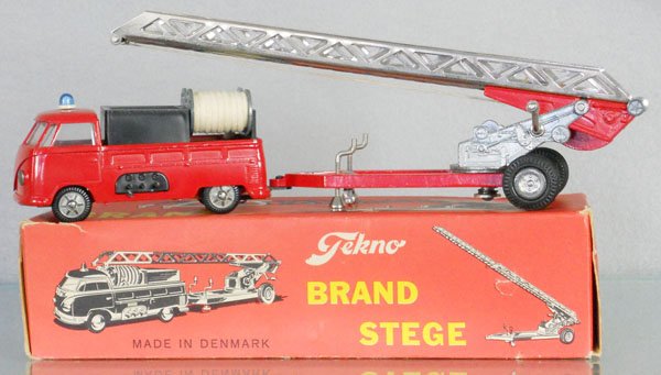 TEKNO VOLKSWAGEN FIRE SET: 408 VW Hose Truck, 409 Ladder Attachment, orig box, C8-9.