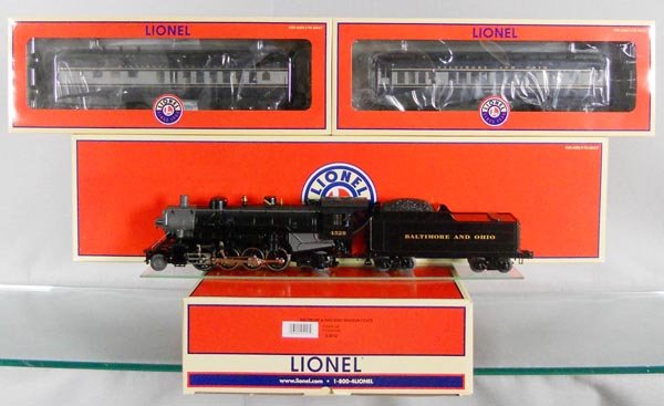 LIONEL B&O TRAIN SET: O ga, 28683 Mikado Jr. loco & tender, w/sound & smoke, 25153 Baby Madison 2-car pack containing 25154 & 25155, orig boxes & inserts, C10.