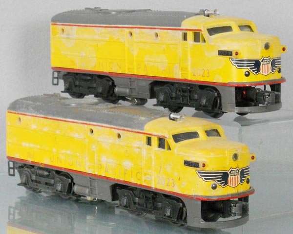 LIONEL 2023 UP ALCO DIESELS: O ga, A unit has cracks in nose & rear, minor heat warps & mildew, C5-6.