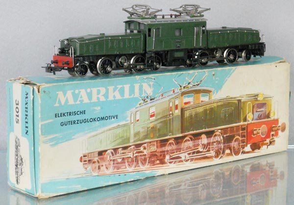 MARKLIN 3015 CROCODILE ELECTRIC LOCO: HO ga, lightly run, orig box & insert worn, C7-8.