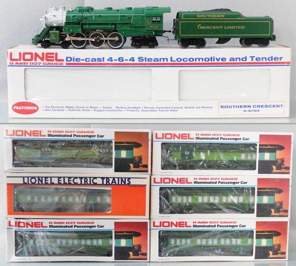 LIONEL SOUTHERN CRESCENT TRAIN SET: O ga, 8072 loco & tender, w/cars 9530, 9531, 9532, 9533, 19001 diner, orig boxes minor wear, C8-9.