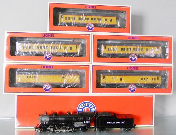 LIONEL UP TRAIN SET: O ga, 28684 Mikado loco & tender, w/sound & smoke, 25177 Trainsounds baggage, 25164 4-car Baby Madison pack containing 25167, 25165, 25168, 25166, orig boxes & inserts, C10.