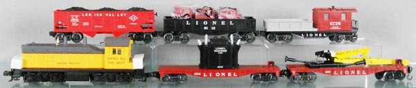 LIONEL 31784 TRAIN SET: O ga, modern remake of 1593 set containing 613 UP switcher, 6818 transformer car, 6660 boom crane, 6476 hopper, 6112 canister car, 6119 work caboose, orig set box & orig boxes, C10.