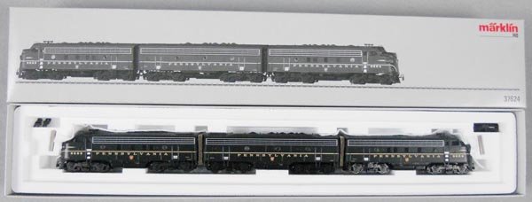 MARKLIN 37624 PRR F7 DIESELS: HO ga, orig box & insert, C9.