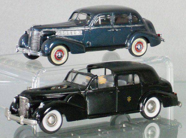 2 COLLECTOR MODELS: G. Pont - CCC La Familia #1 1938 Special Series 40, resin, decal chip on license plate, paint smear on rear fender, Rextoys 1938 Cadillac V16 w/3 passengers, white metal, C8.