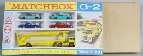 MATCHBOX G2A6 CAR TRANSPORTER GIFT SET: 1968, w/sleeve, sleeve has a small tear, contains 14D1, 24C1, 31C2, 53C1, & King Size K8B5 Car Transporter, factory sealed in orig box, C10.
