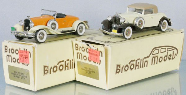 2 BROOKLIN MODELS AUTOS: white metal, 1932 Packard Light 8 Coupe, 1931 Hudson Greater 8 Murray body, orig boxes worn, C9.