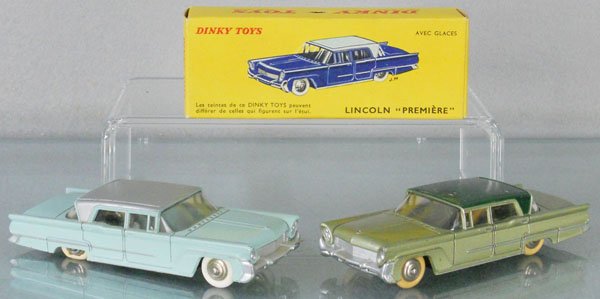 2 FRENCH DINKY 532 LINCOLN PREMIERES: 1 tire flat on the blue one, 1 orig box only, C6-7.