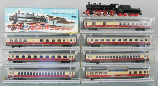 MARKLIN & TRIX LOT: HO ga, Marklin 3098 loco & tender, 7 Trix German passenger cars, orig boxes, most missing paper end labels, C9-10.