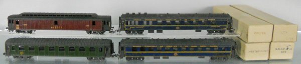 4 PMP PASSENGER CARS: HO ga, die cast, mail car, 1st class coach, CIWL sleeper & diner, orig boxes, C8.