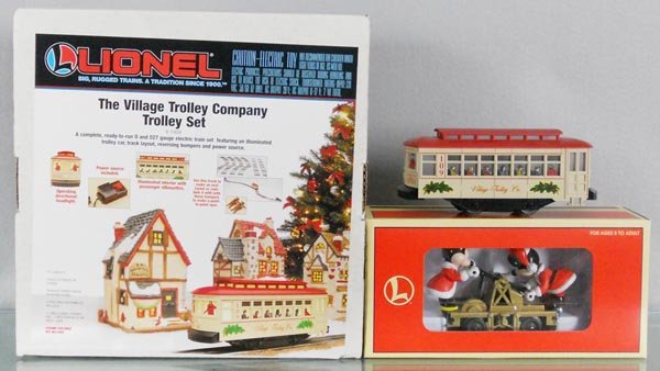 2 LIONEL MOTORIZED UNITS: O ga, 11809 Village Trolley Co Set, 18433 Mickey & Minnie Mouse handcar, orig boxes & inserts, C9.