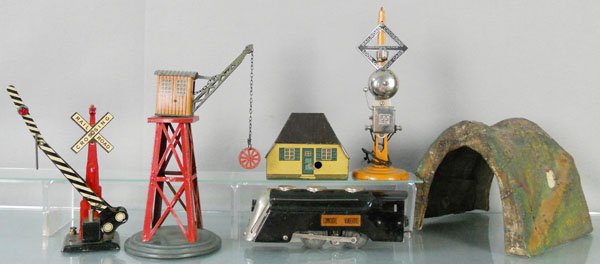 TRAIN LOT: O ga, Marx crossing gate, Bing crane, KBN house, American flyer crossing signal, Marx loco, Ives tunnel, C5-7.