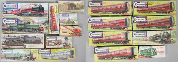 18 BRITISH TRAIN KITS: HO ga, Rosebud, Kitmaster & Airfix including #12 crocodile, #3 General, #1 Rocket, all are unbuilt w/instructions & decals, orig boxes minor to some wear, C9-10.