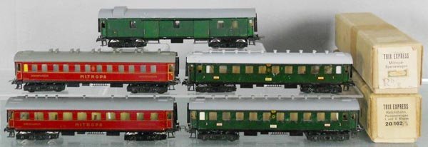 5 TRIX PASSENGER CARS: HO ga, 20164, 20163, 20151, 2 #20162, 2 orig boxes only, boxes worn, C6-8.