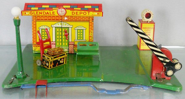 MARX GLENDALE DEPOT: litho tin, 13 1/2" long, w/track trip, luggage cart & 2 cases, bench, C7-8.