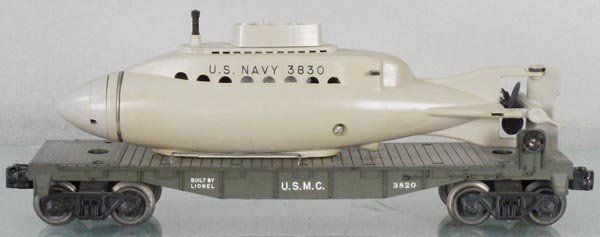 LIONEL 3820 USMC FLAT W/SUBMARINE: O ga, C8-9.
