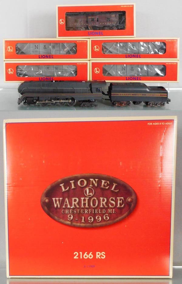 LIONEL 11909 WARHORSE TRAIN SET: O ga, 18049 N&W loco, 2671RS tender, w/N&W hoppers 19325, 19326, 19327 & 19328 & a 19728 N&W bay-window caboose, orig boxes, set box & inserts minor wear, C8-9.